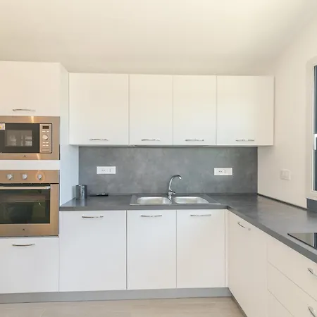 Cala- Seaview Terrace *